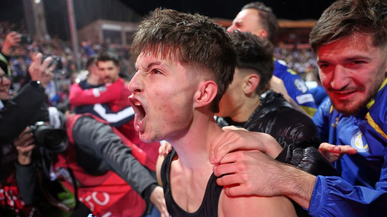 Esmir Bajraktarevic of Bosnia celebrates after winning a penalty during the final soccer match between Bosnia and Italy in Zenica, Bosnia, Tuesday, March 31, 2026. (AP Photo/Armin Durgut)