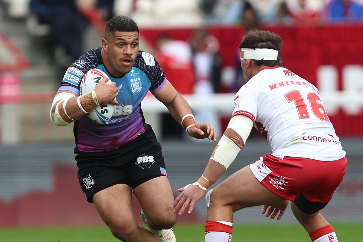 Hull FC midfielder John Asiata.