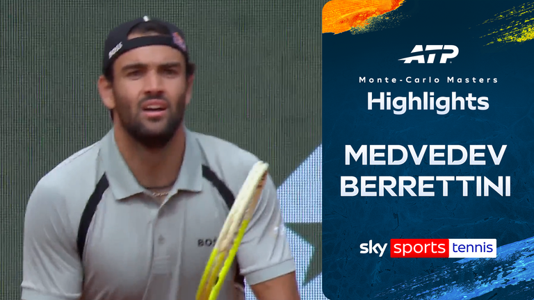 Highlights of the Monte Carlo Masters match between Daniil Medvedev and Matteo Berrettini.