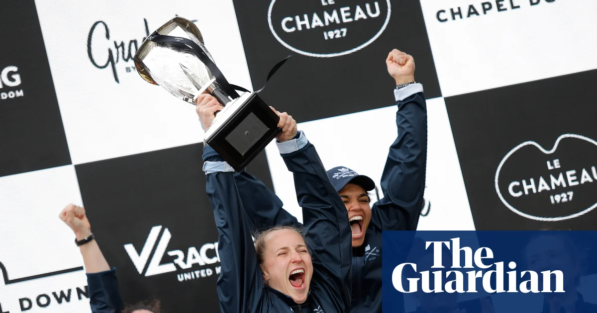 Oxford women and Cambridge men secure victory in the Boat Race in cool water